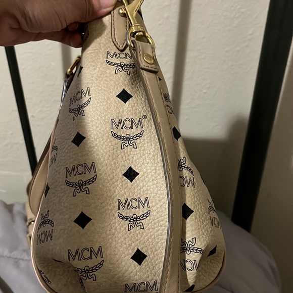 MCM 2 way bag - Picture 4 of 8